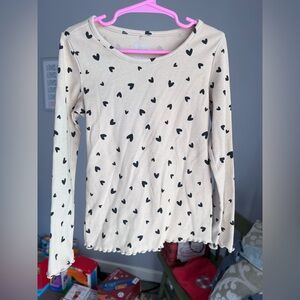 Garanimals Girls Beige Lettuce Trim Long Sleeve Top with Black Hearts Size 7 GUC